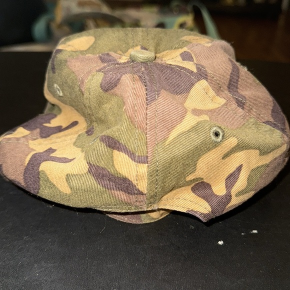 Atlanta Braves Camo Hat - Picture 3 of 5